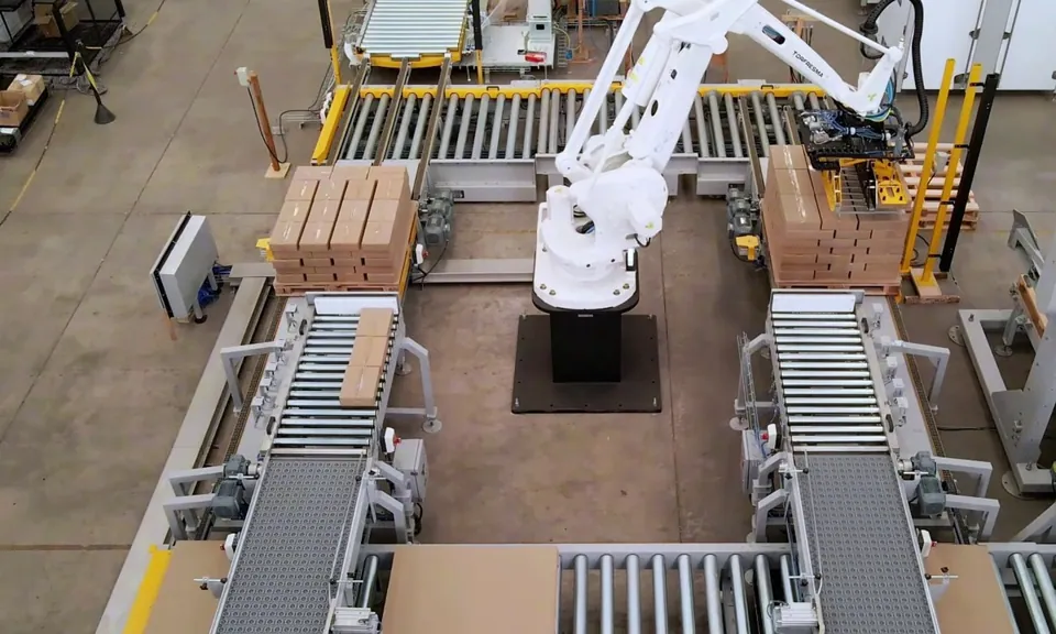 Palletized cases at the end of the Lodge Cast Iron line