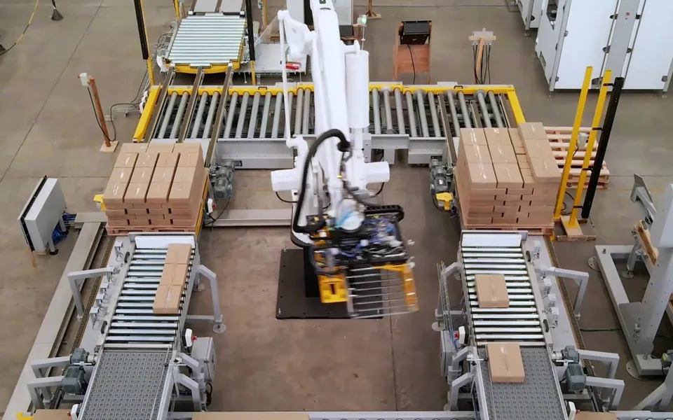 TRFSpeed palletizer, aerial view of the cell